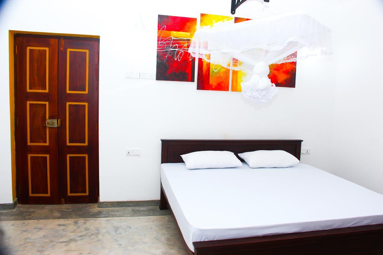 Villa Palm Breeze Polhena Εξωτερικό φωτογραφία