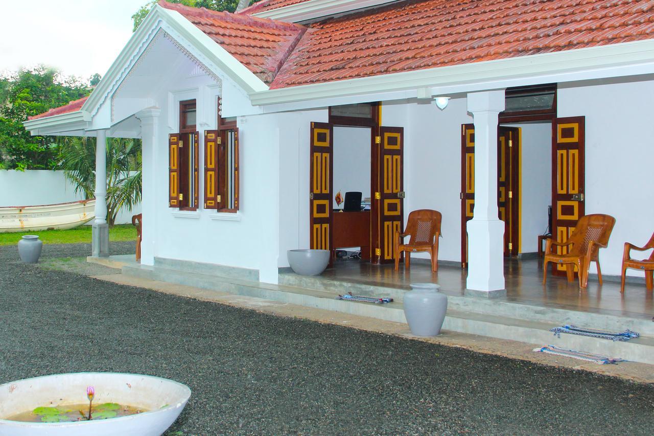 Villa Palm Breeze Polhena Εξωτερικό φωτογραφία